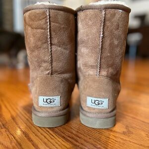 UGG Brown Classic Sheepskin Boots very lightly worn